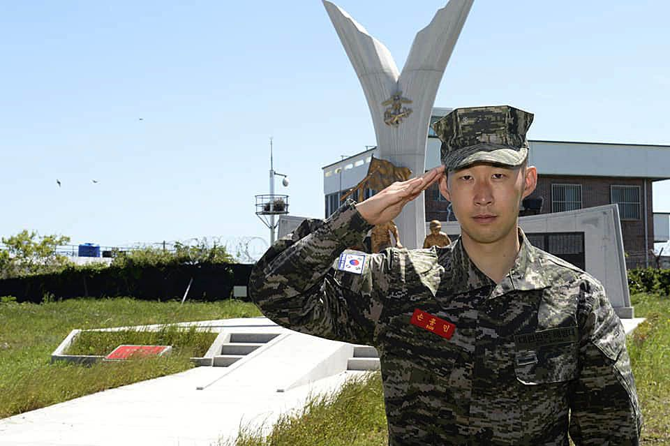 Son Heung Min được miễn nghĩa vụ quân sự